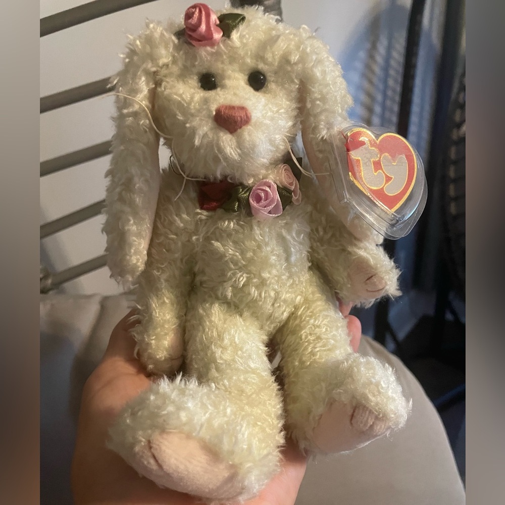 Ty beanie baby Rosalyn Rabbit Ty Attic Treasures Vintage